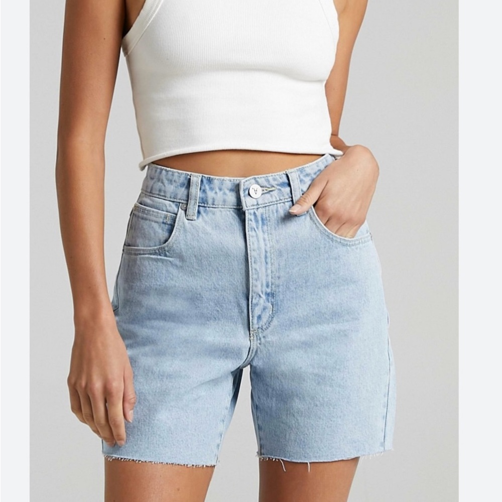 Abrand Claudia Cutoff Shorts